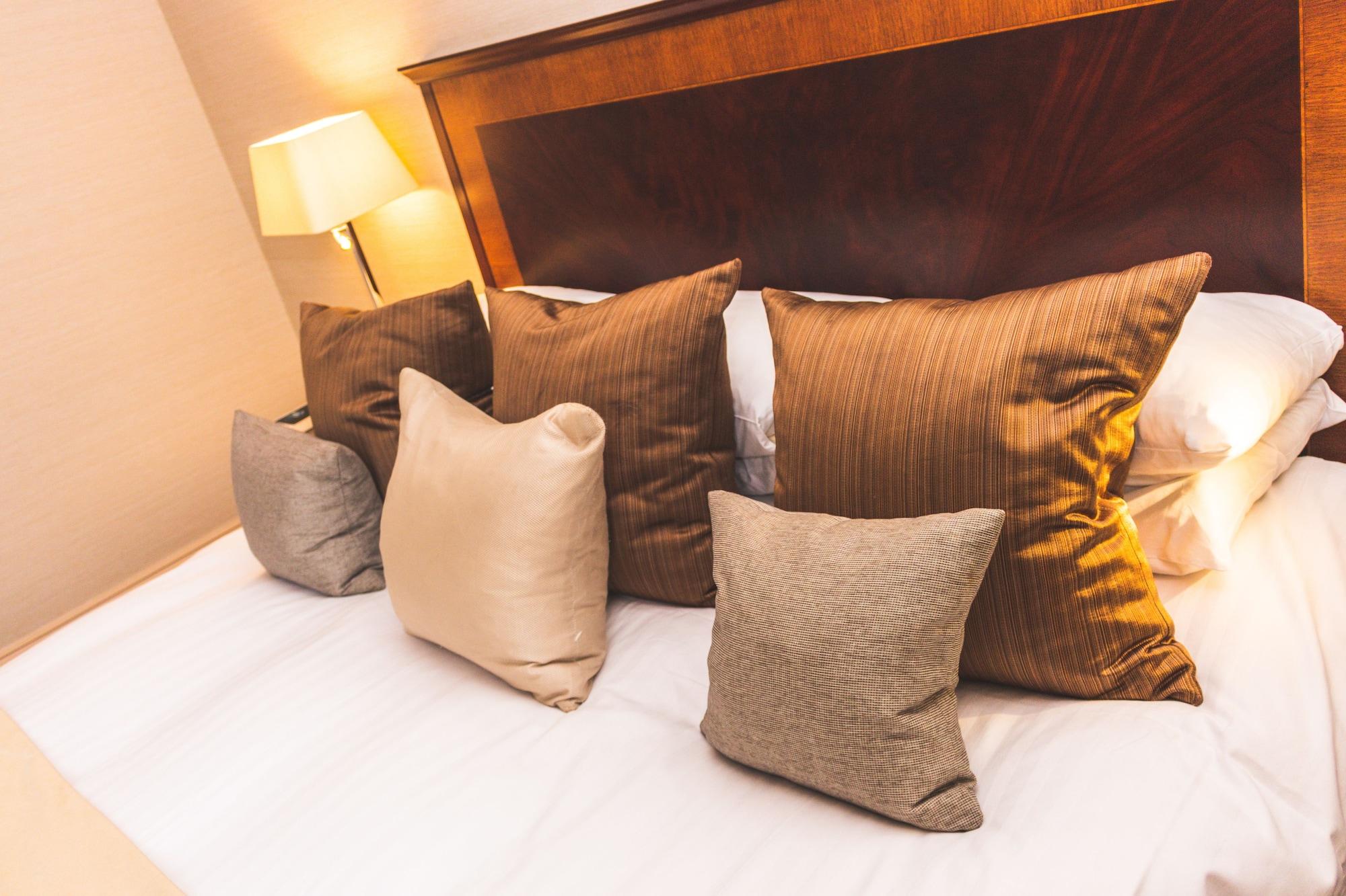 Audleys Wood Hotel, ベージングストーク エクステリア 写真
