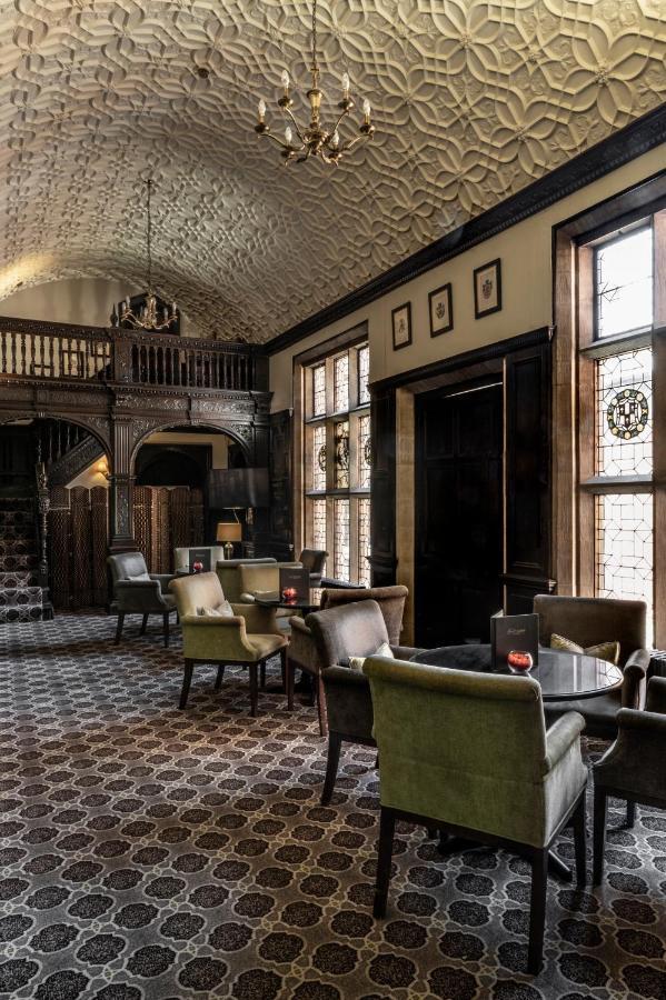 Audleys Wood Hotel, ベージングストーク エクステリア 写真