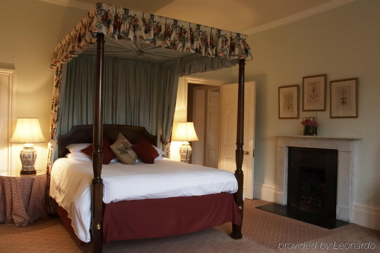 Audleys Wood Hotel, ベージングストーク 部屋 写真