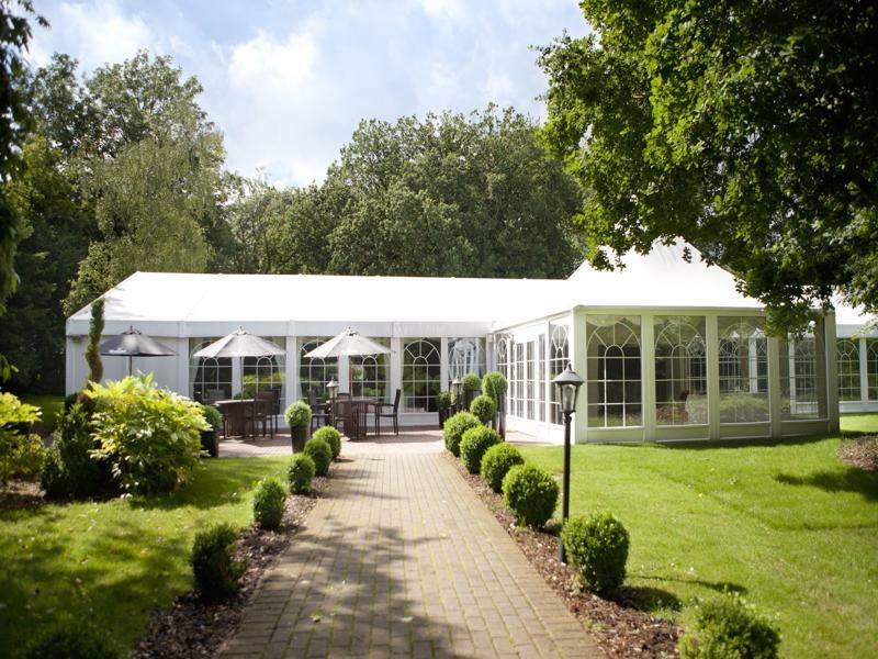 Audleys Wood Hotel, ベージングストーク エクステリア 写真