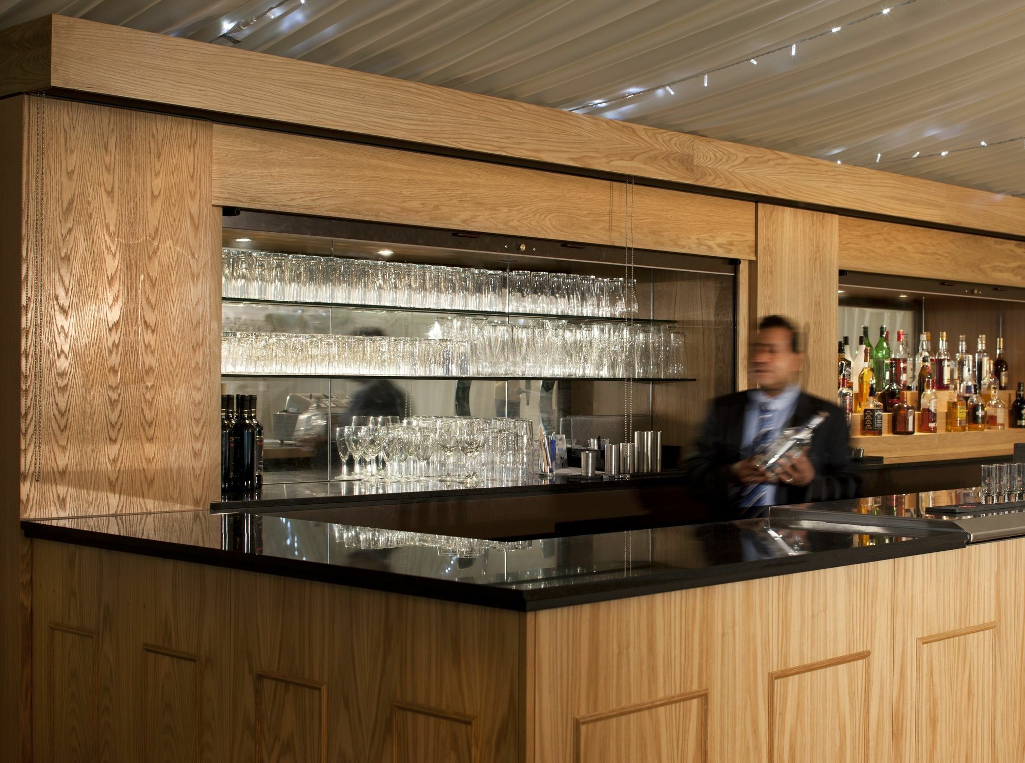Audleys Wood Hotel, ベージングストーク エクステリア 写真